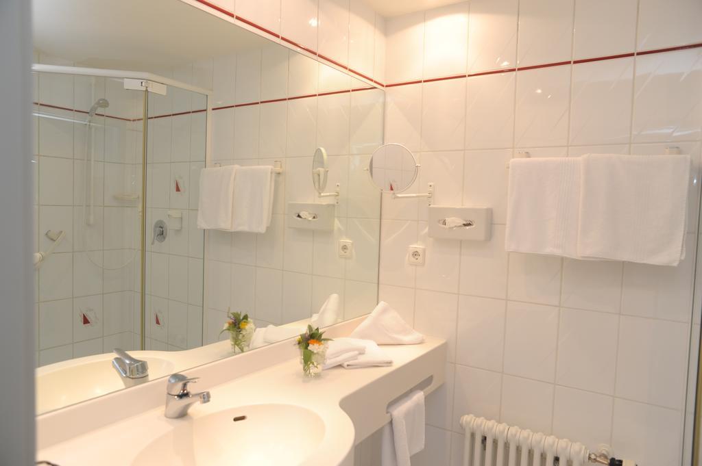 Hotel Gasthaus Adler Бад-Вальдзе Номер фото
